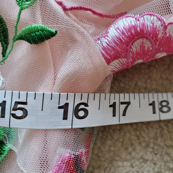 Chicwish embroidered pink mesh floral short dress Medium (fits size small) prom - Picture 14 of 16